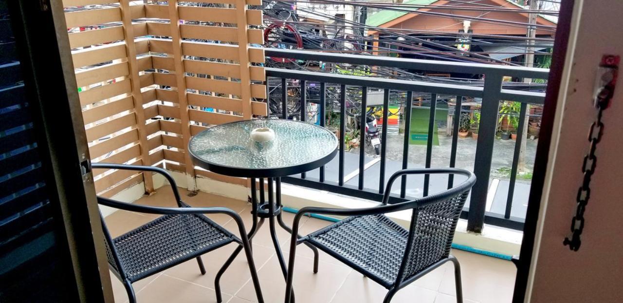 Kanpai Hotel Patong Exterior photo
